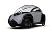 Doté de quatre roues mais considéré comme un vélo, le Frikar est ce que l’on appelle un vélomobile électrique. Il peut emprunter les pistes cyclables tout en offrant le confort et la sécurité d’une voiture. Un format hybride novateur mais cher.